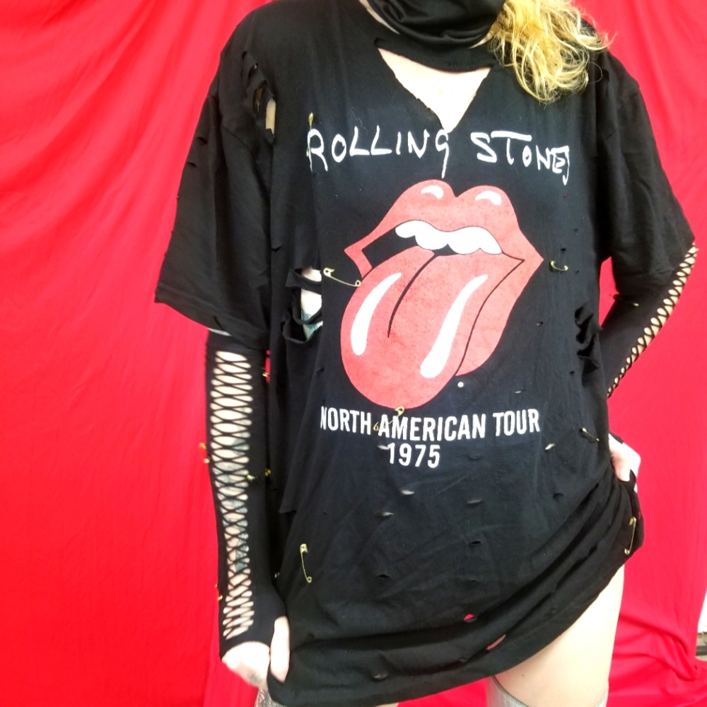 Rolling stone tee